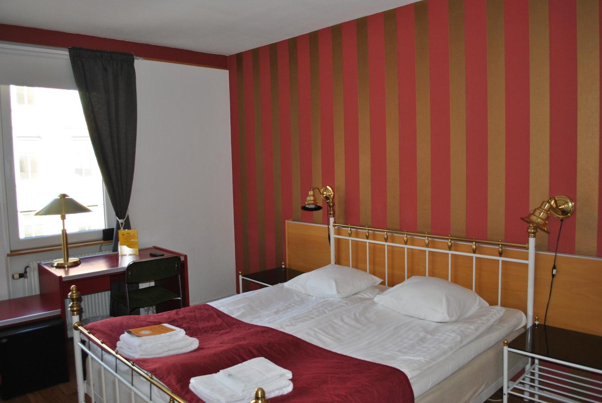 Solsta Hotell Karlstad Oda fotoğraf